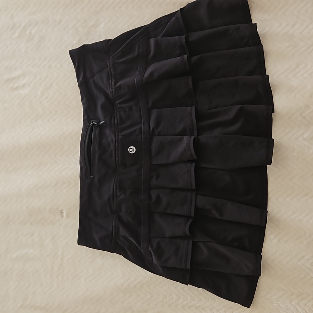 Lululemon pace setter skirt skort pleats black size 6